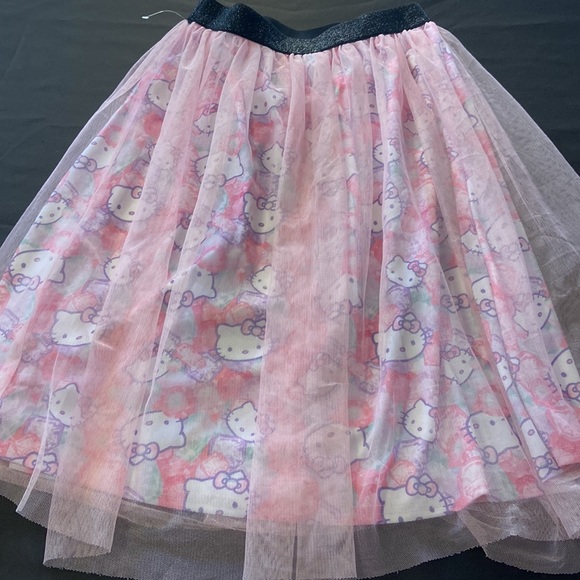 Hello Kitty Girls XL Skirt. Preowned. - Picture 8 of 8